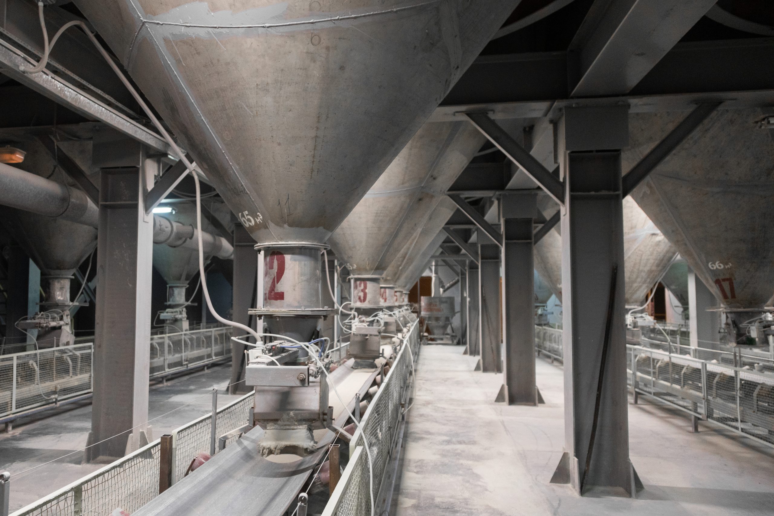 The paint booth airflow in this automotive spray paint booth is tightly controlled using Air Monitor products.